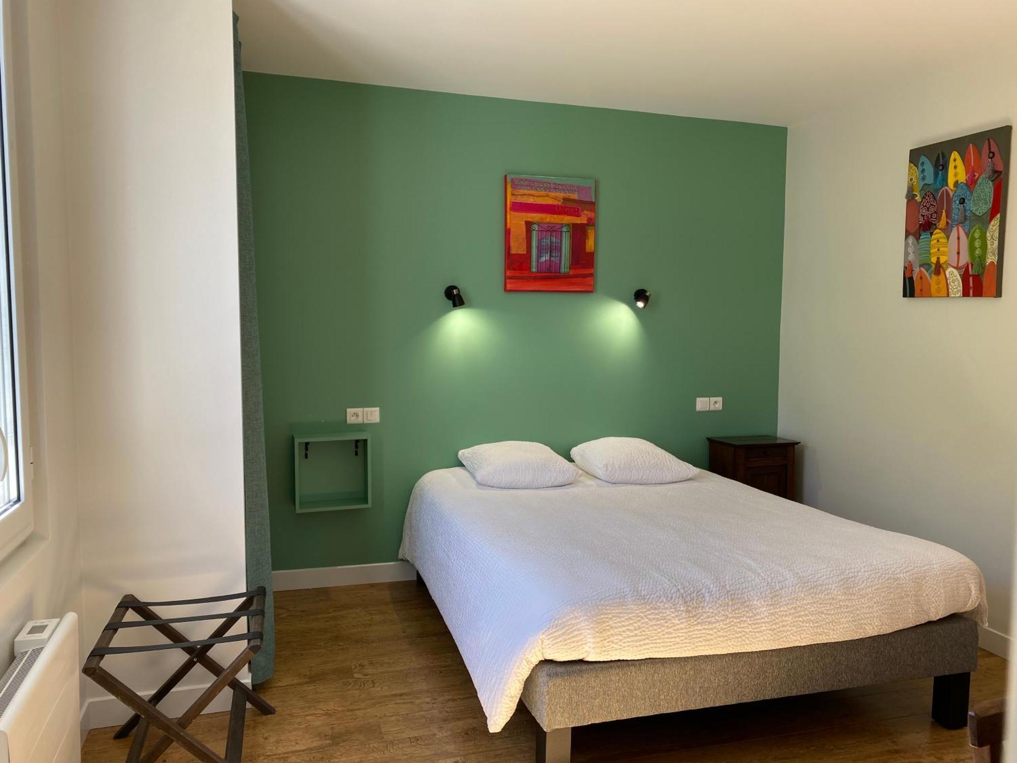 Logis Hotel Le Clos Pite Préchacq Екстериор снимка