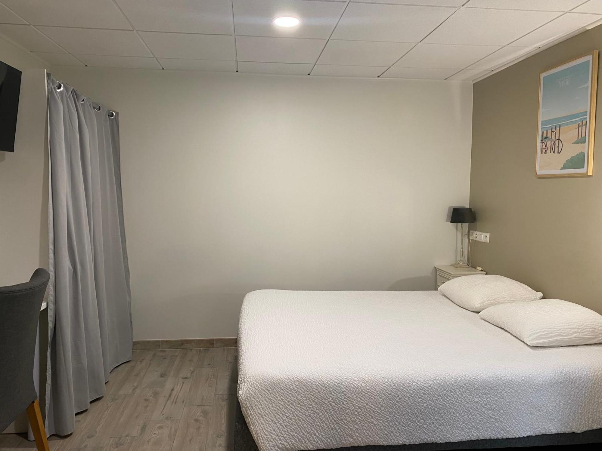 Logis Hotel Le Clos Pite Préchacq Екстериор снимка